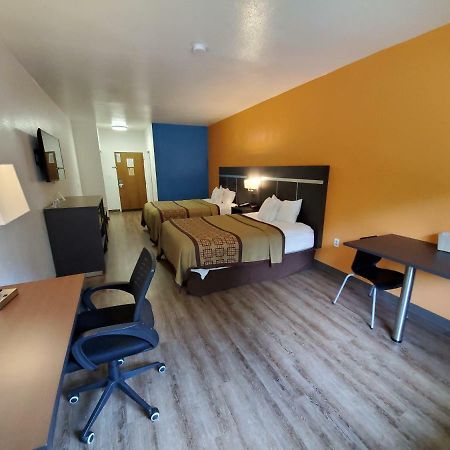 Days Inn By Wyndham Lexington Exteriér fotografie